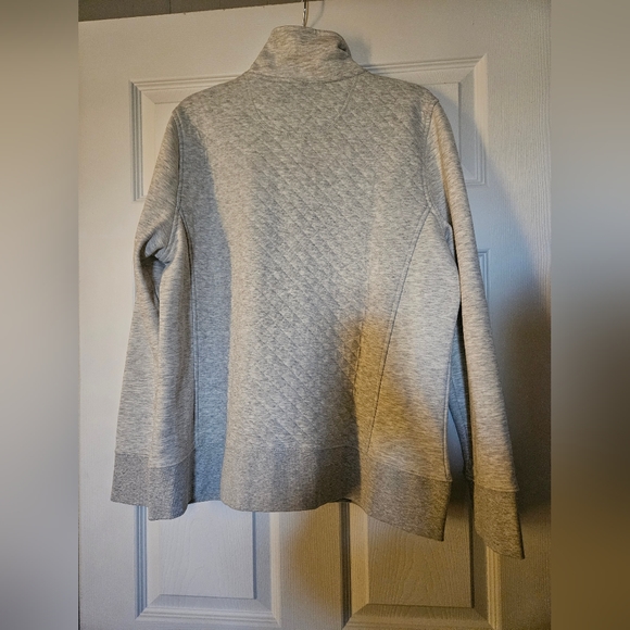 L.L. Bean womens sweatshirt - Picture 3 of 8